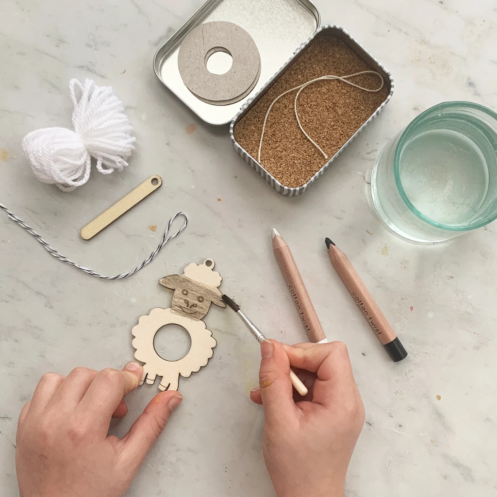 Cotton Twist Make Your Own Pom Pom Lamb Gift Tin
