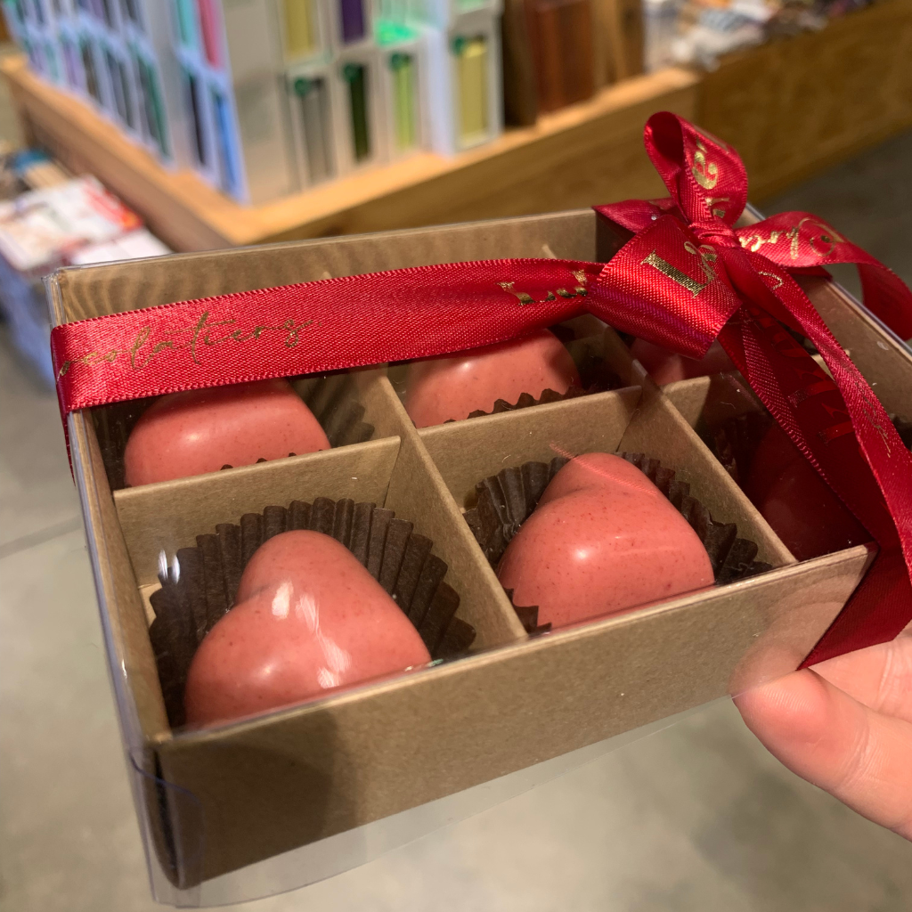 Lakker Chocolatiers Strawberry Hearts (6 Pack)