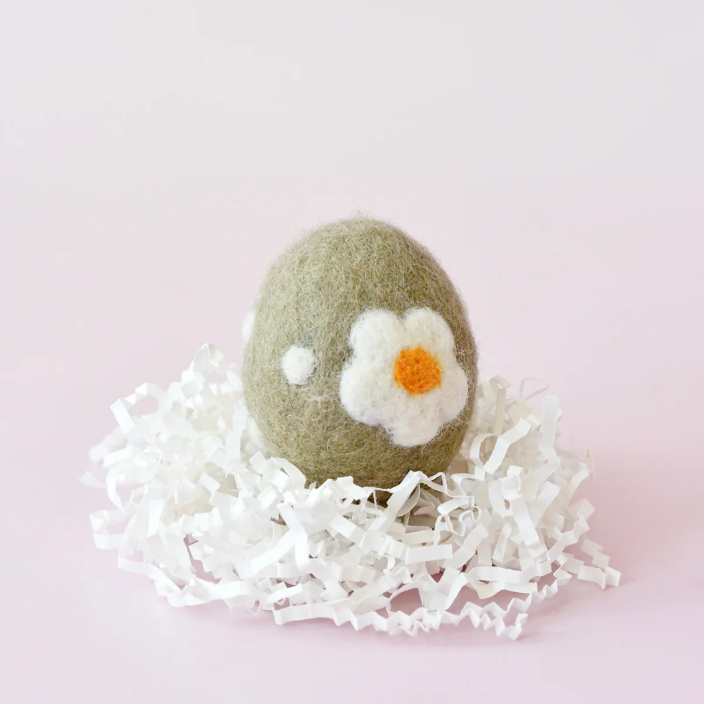 Tara Treasures Felt Floral and Dots Egg