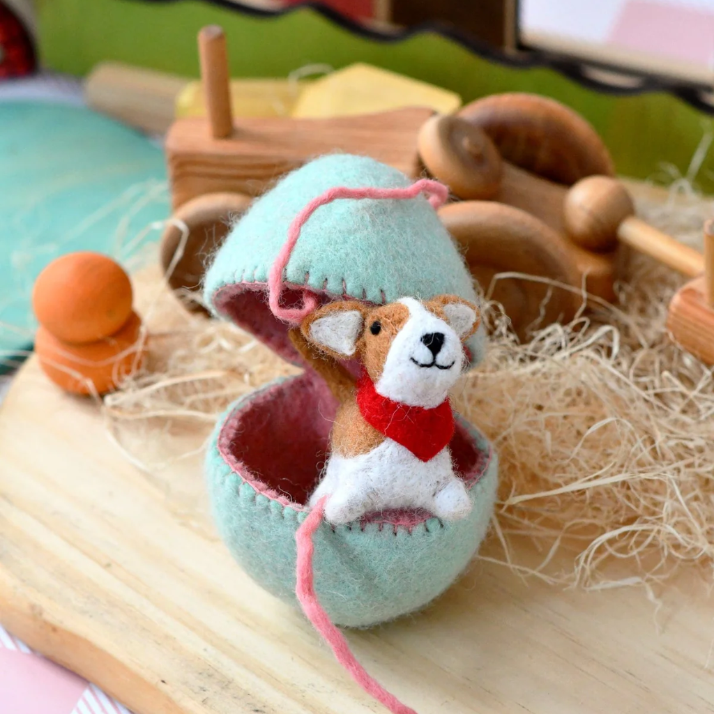 Tara Treasures Felt Surprise Egg