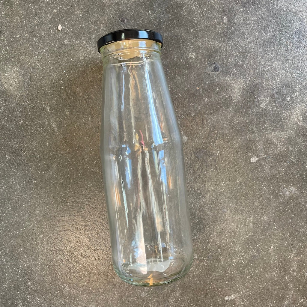 Sauce Bottle Glass with Lid 720 ml