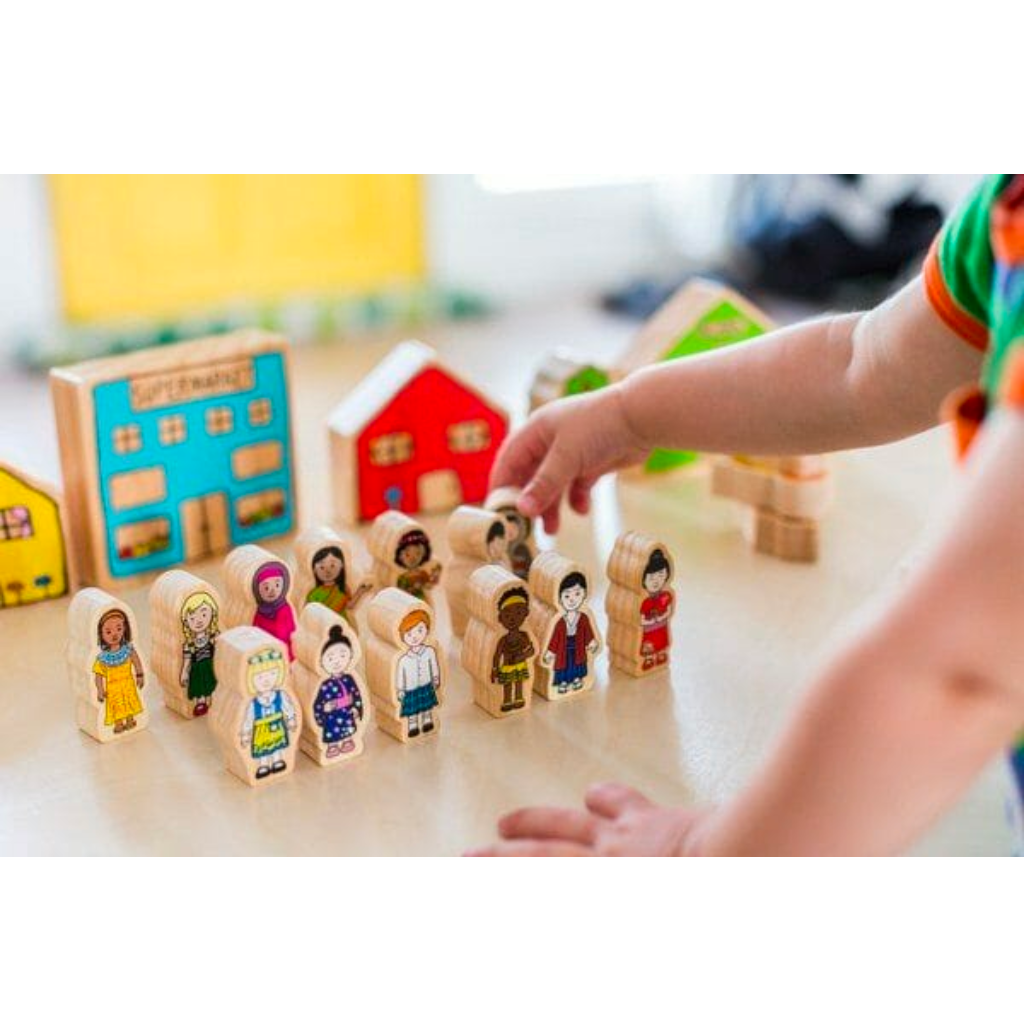 The Freckled Frog Children Around the World (18 Pieces)