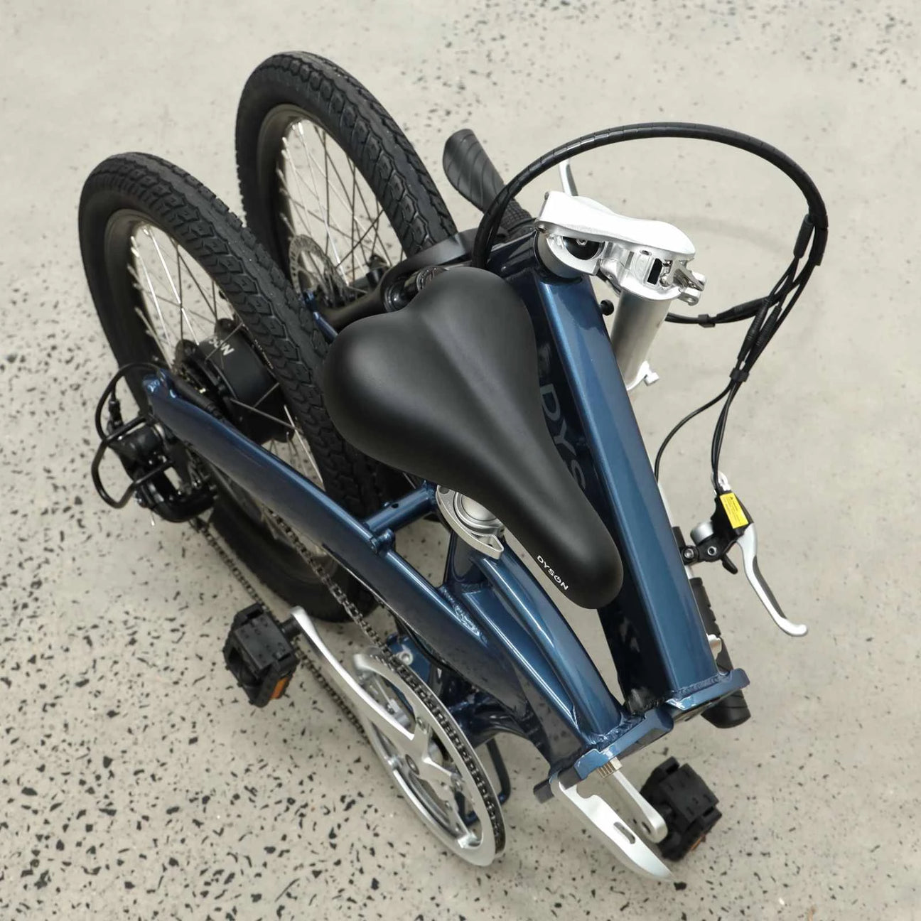 Folding electric bikes