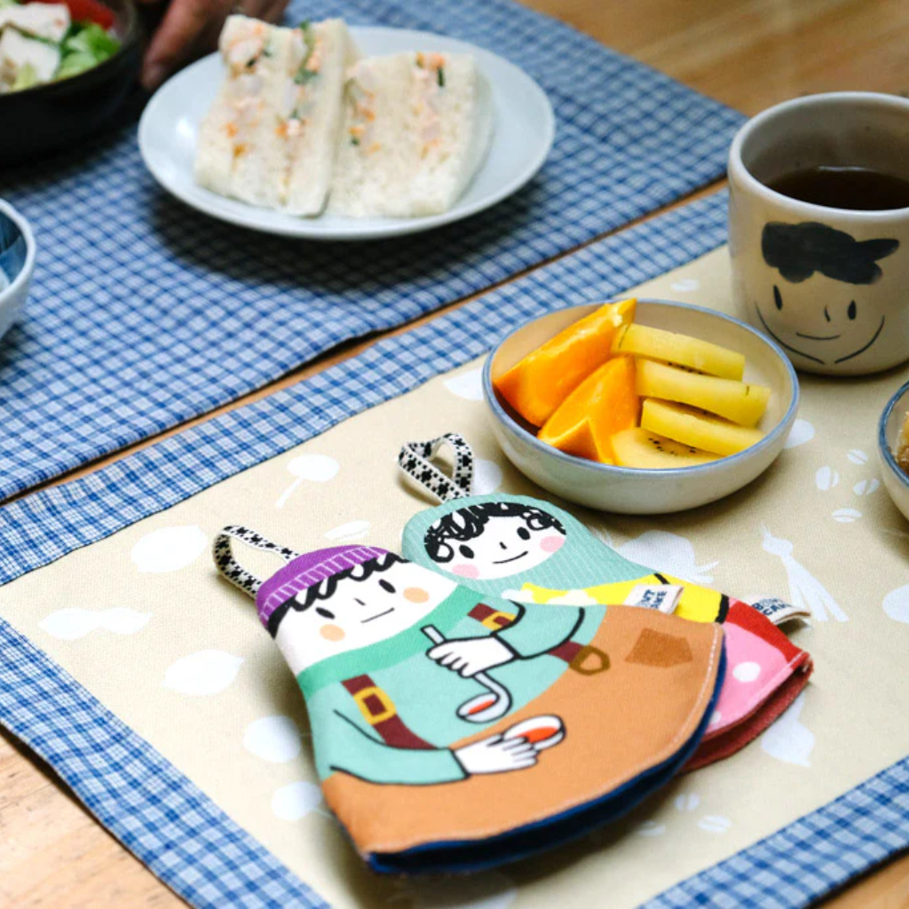 Brut Cake Placemat Double Sided (4 Pack)
