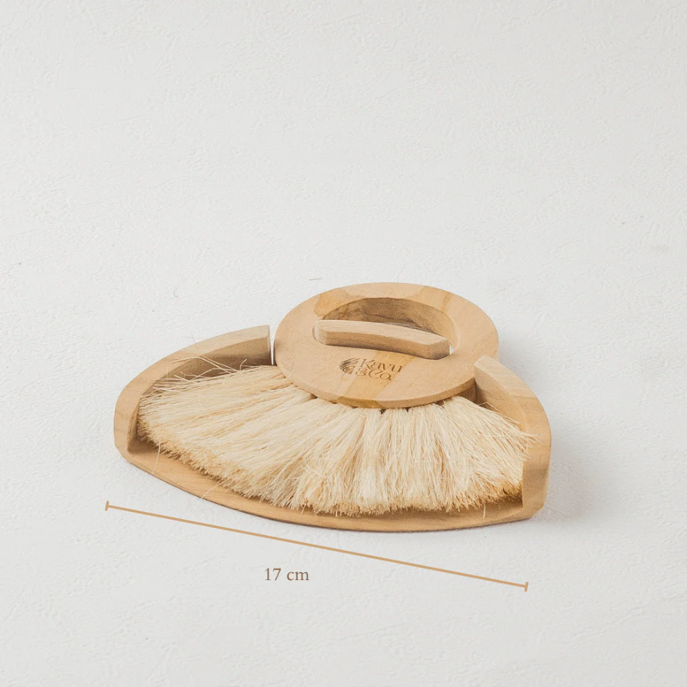 Kayu & Co  Table Brush & Wooden Dustpan Small