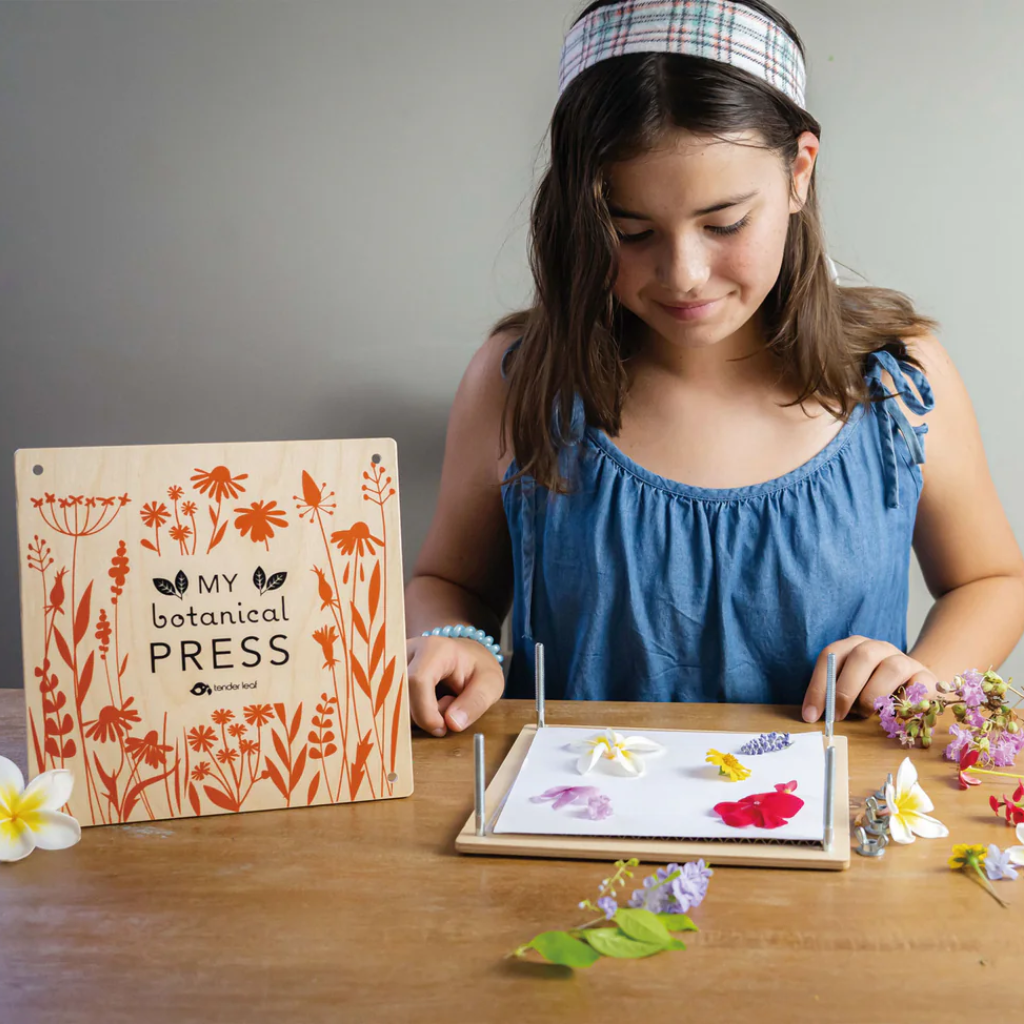 Tender Leaf Botanical Flower Press