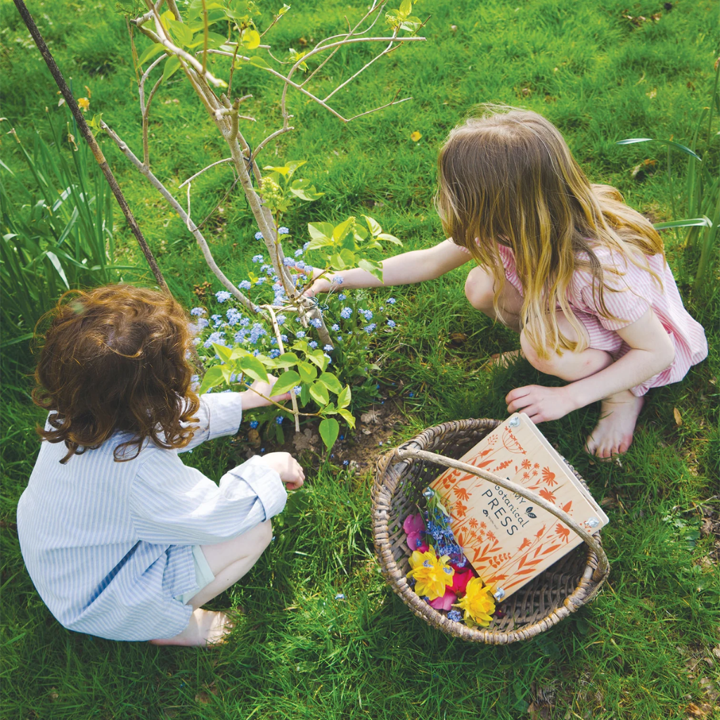 Tender Leaf Botanical Flower Press