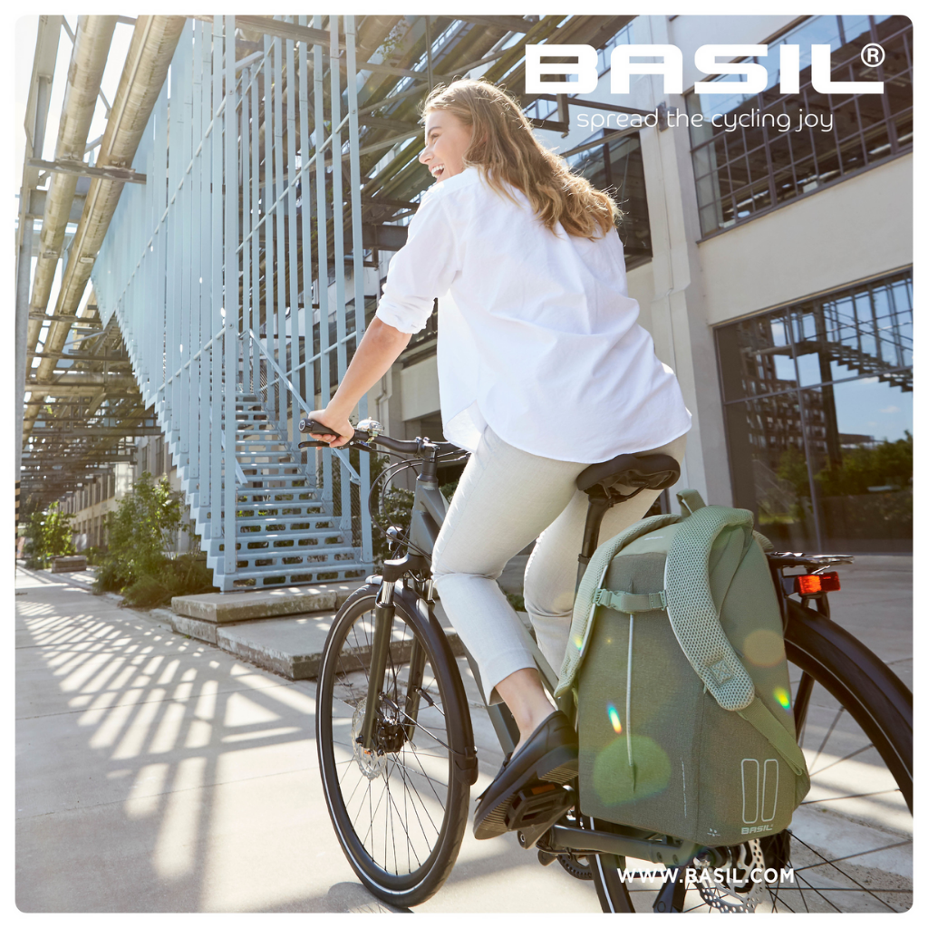 Basil  B-Safe Nordlicht Bike Backpack 13 L