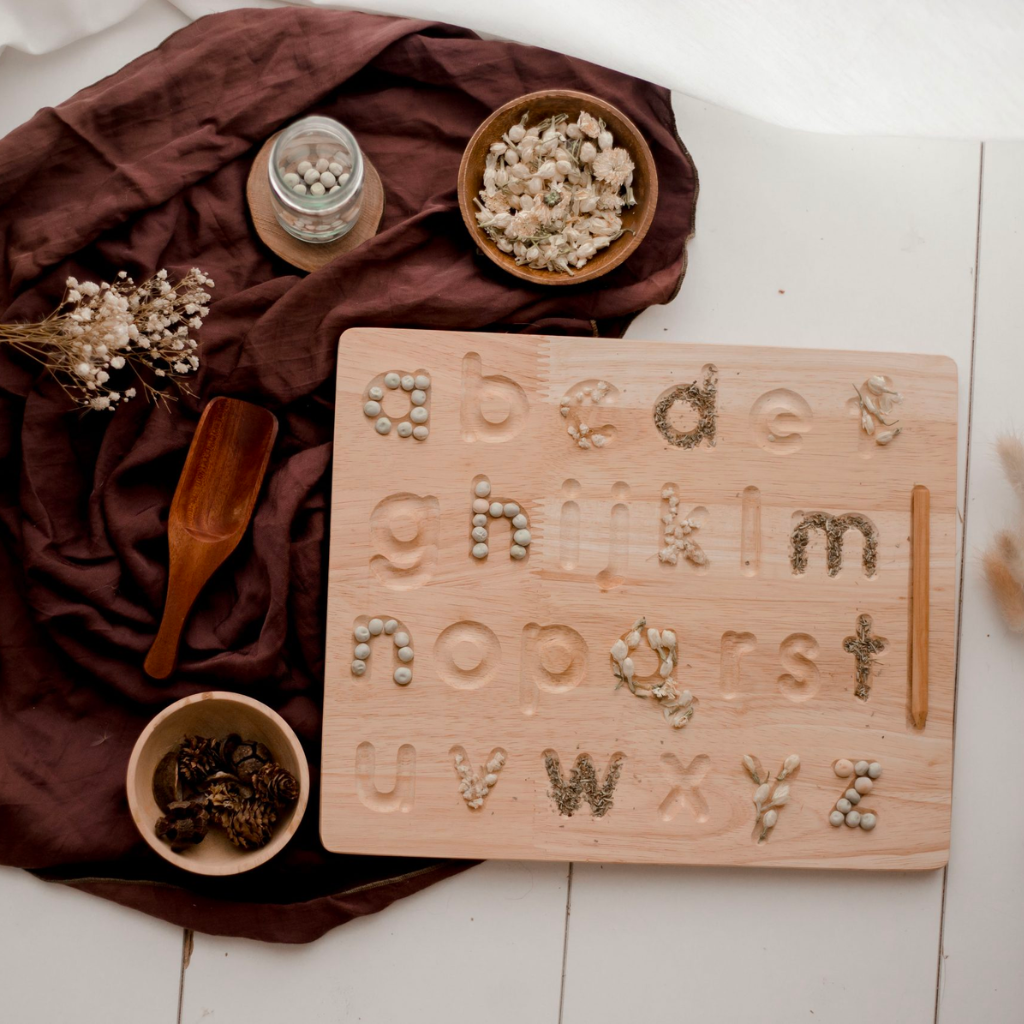 Q Toys Lowercase Letter Writing Board