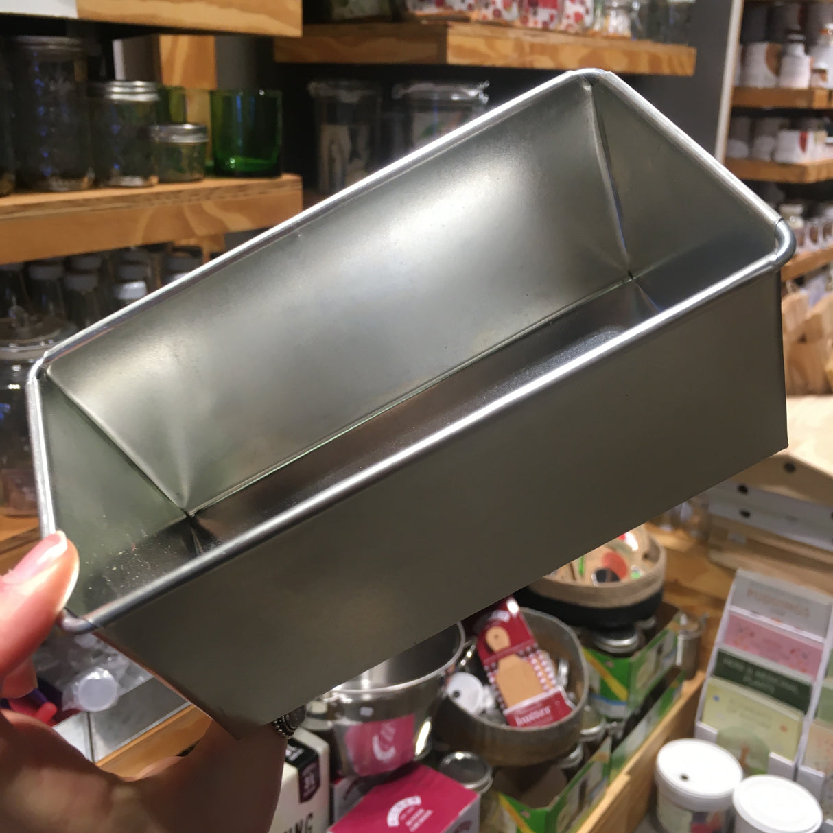 Bar Tin