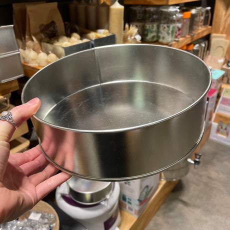 Round Cake Tin