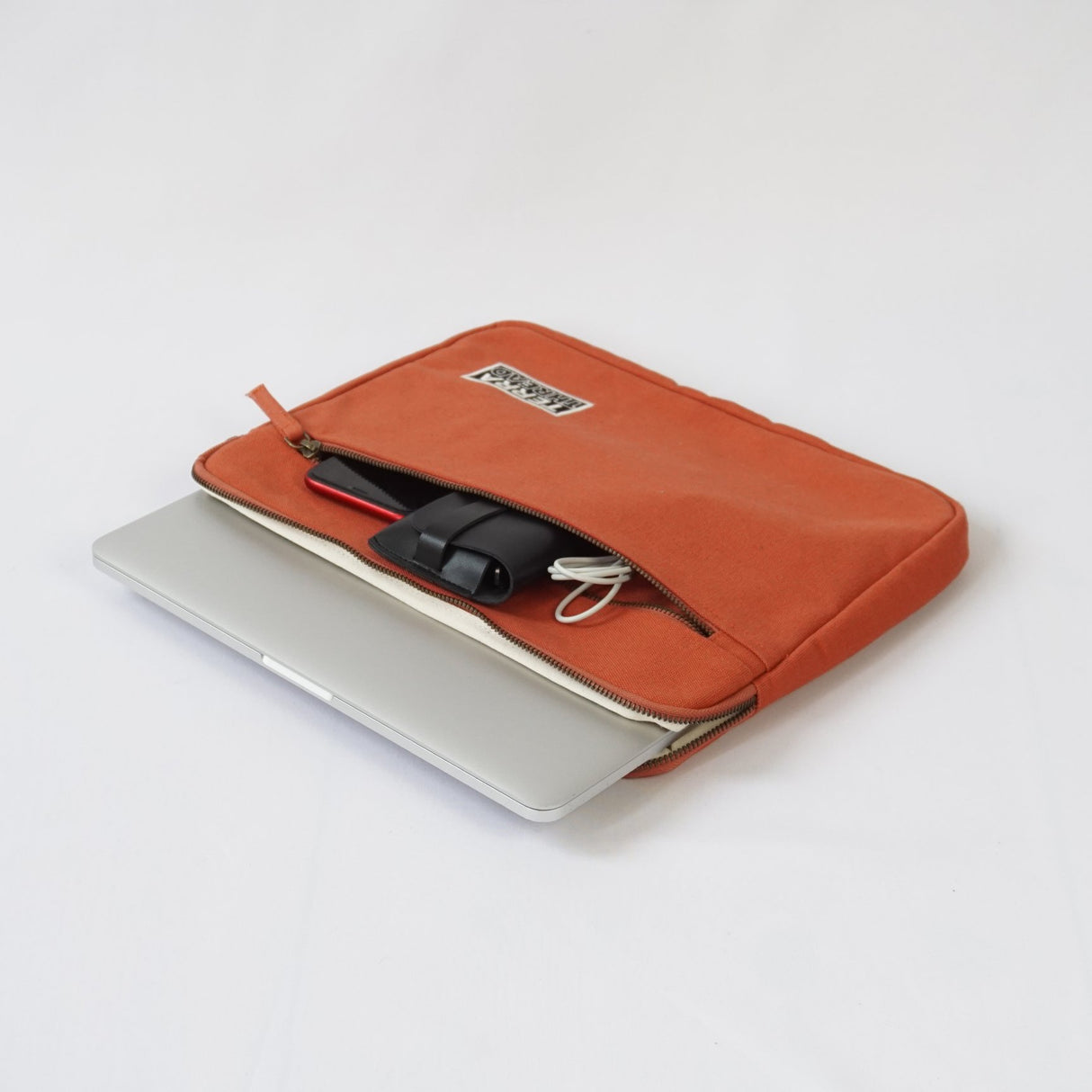 Terra Thread Erdig Laptop Sleeve 33 cm (13 in)